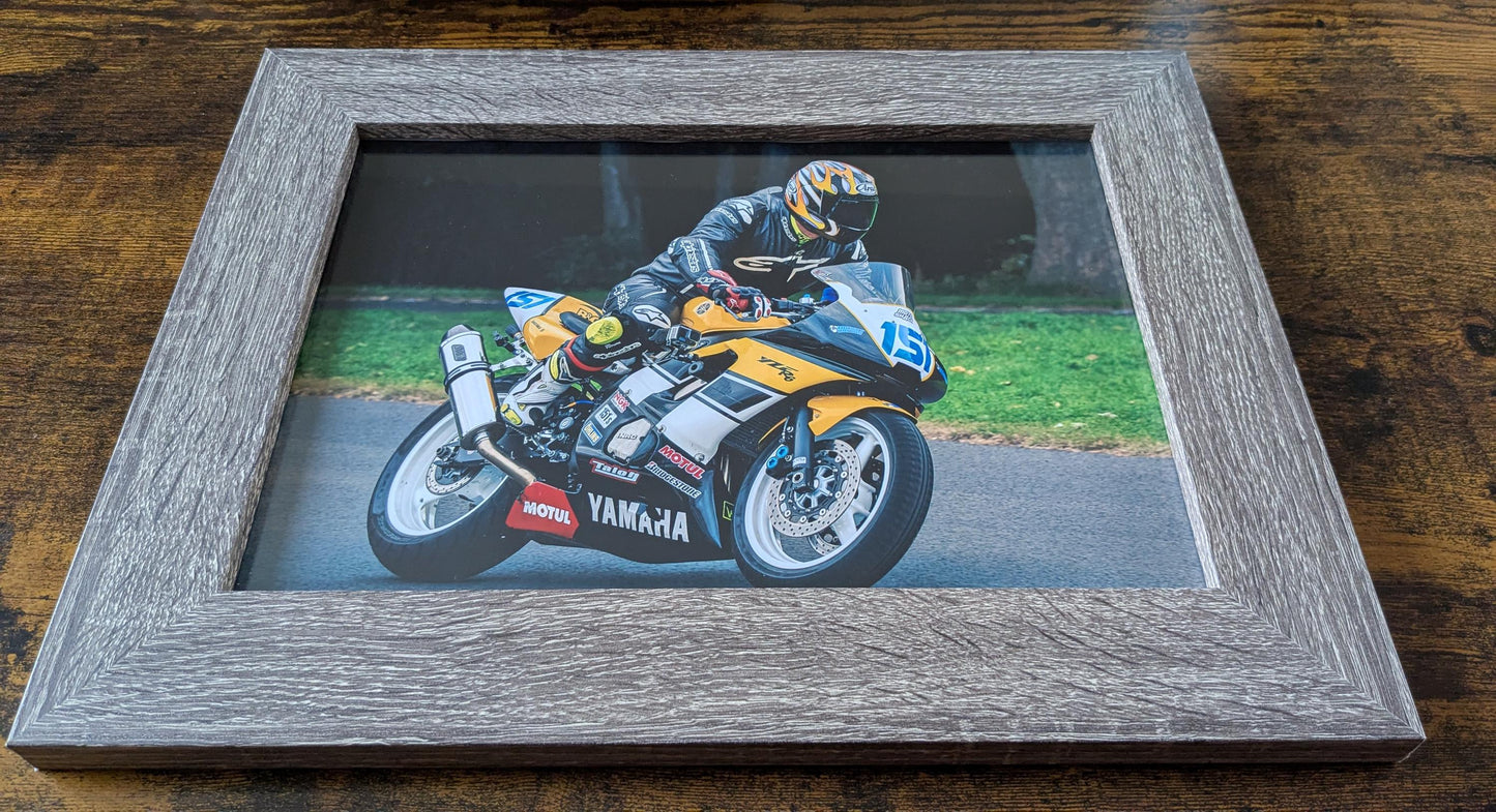 Yamaha YZFR6 Print.